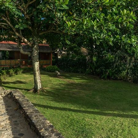 Hangout Beach Resort Caticlan Exteriör bild