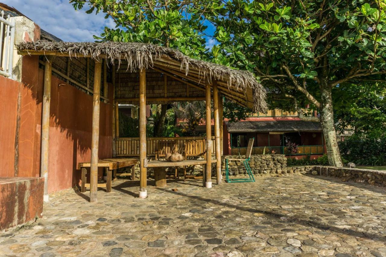 Hangout Beach Resort Caticlan Exteriör bild