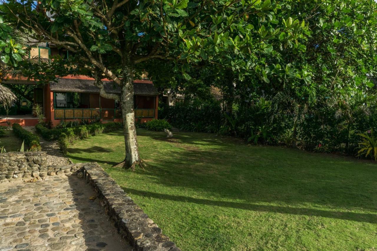 Hangout Beach Resort Caticlan Exteriör bild